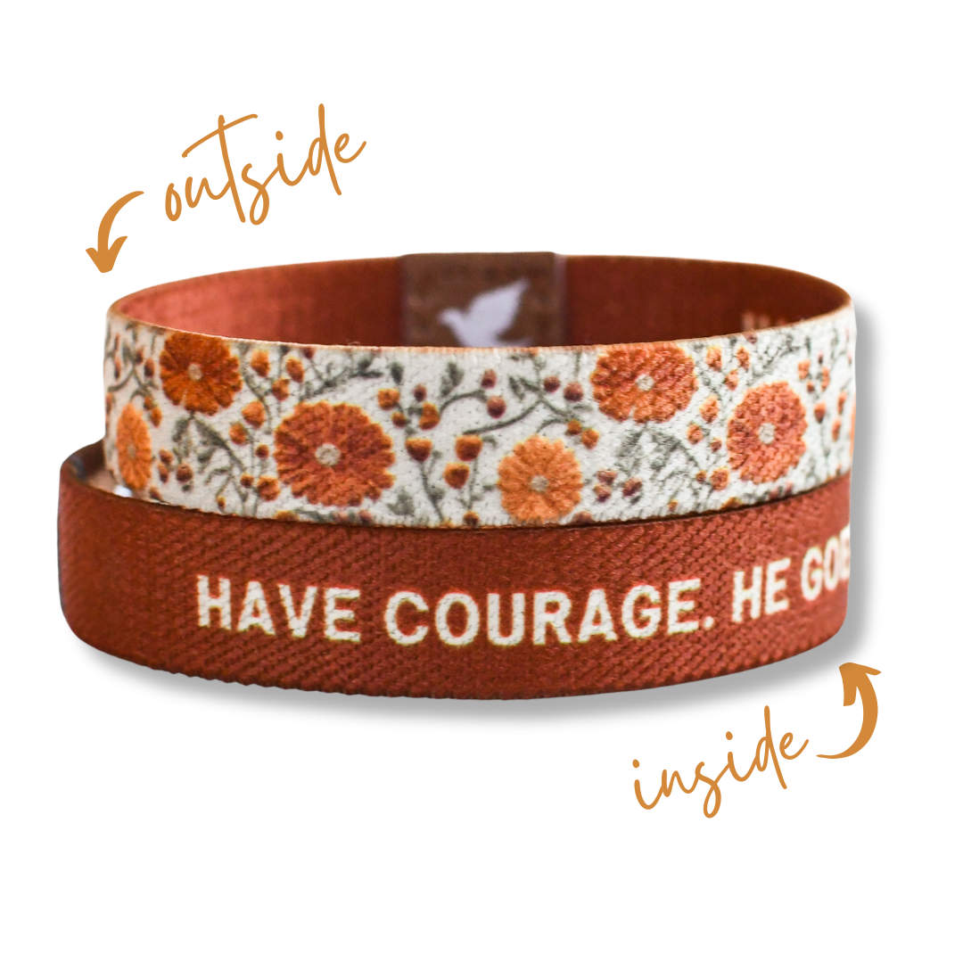 Bracelet de vérité à fleurs dorées Have Courage pour femme