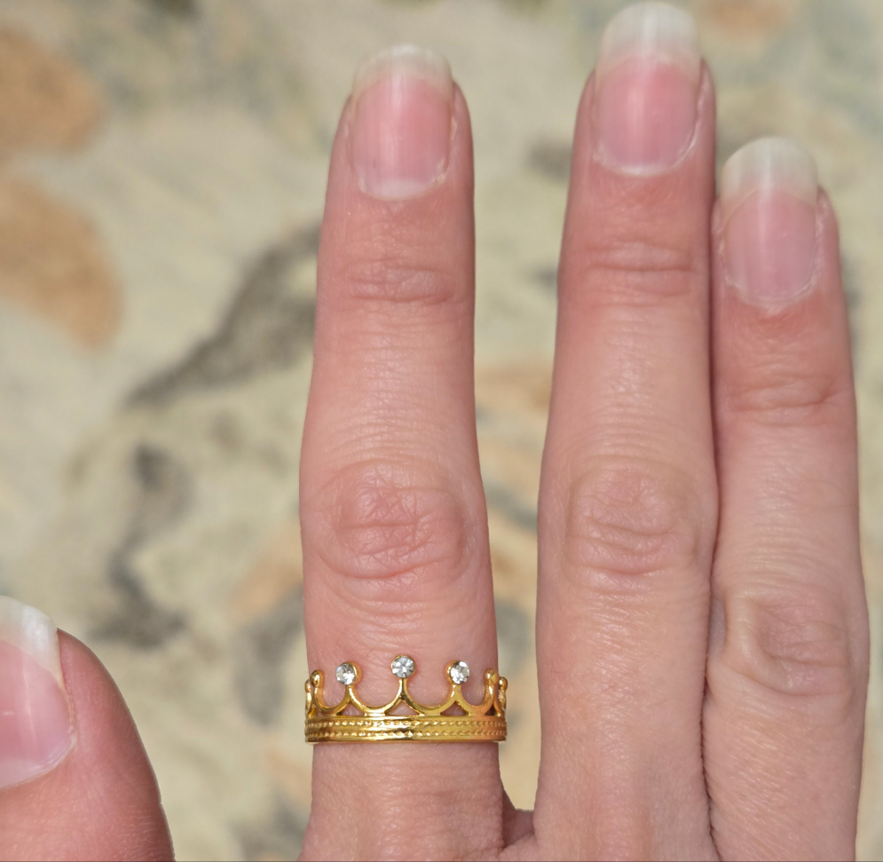 Daughter of the King ring on hand
