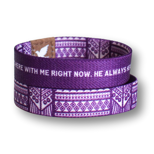 Christian Kids Bracelet - God is With Me Now Kids TruthBand | Pink