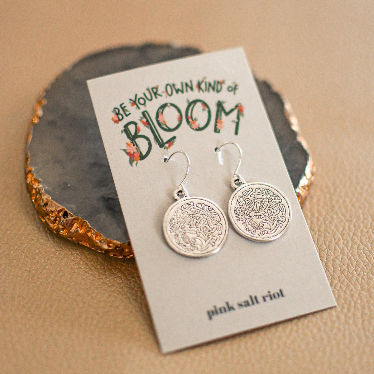 DOLLAR DAYS! Vintage Look Retro Flower Earrings - Pink Salt Riot