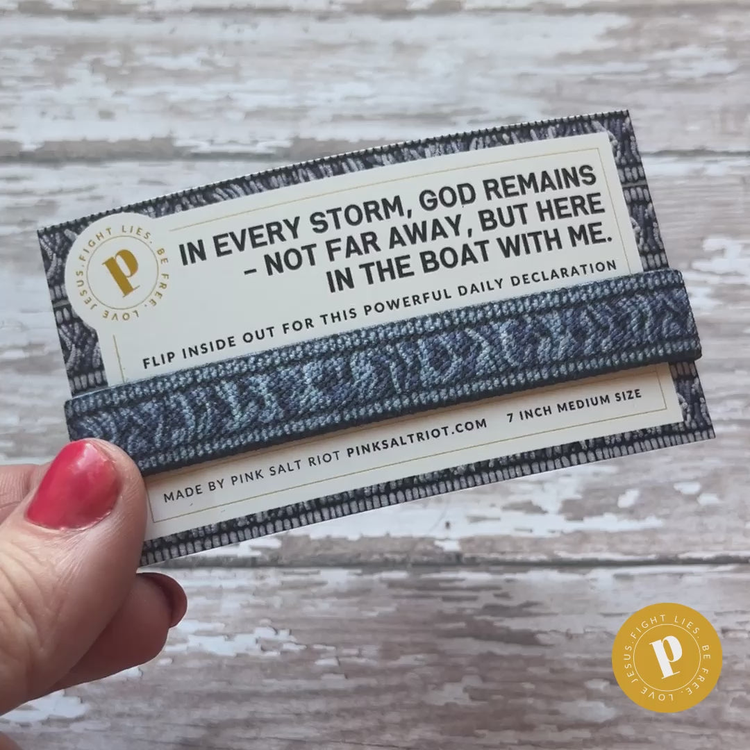 Dieu reste dans le bateau Women's TruthBand